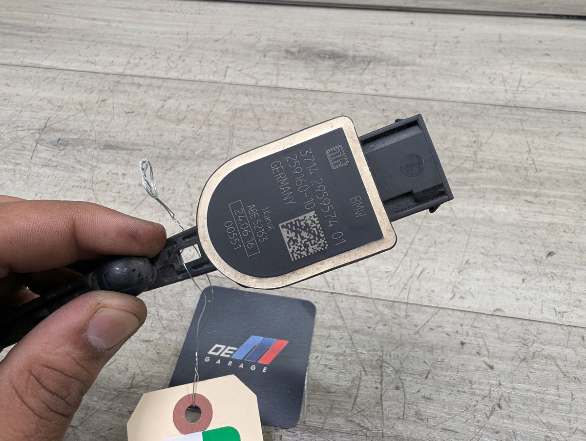 2017 BMW 740i G12 Suspension Height Level Sensor 2959574 OEM BMW F30 F44 F80 G01 G20 G30 Front Rear Left Right Suspension Level Sensor OEM