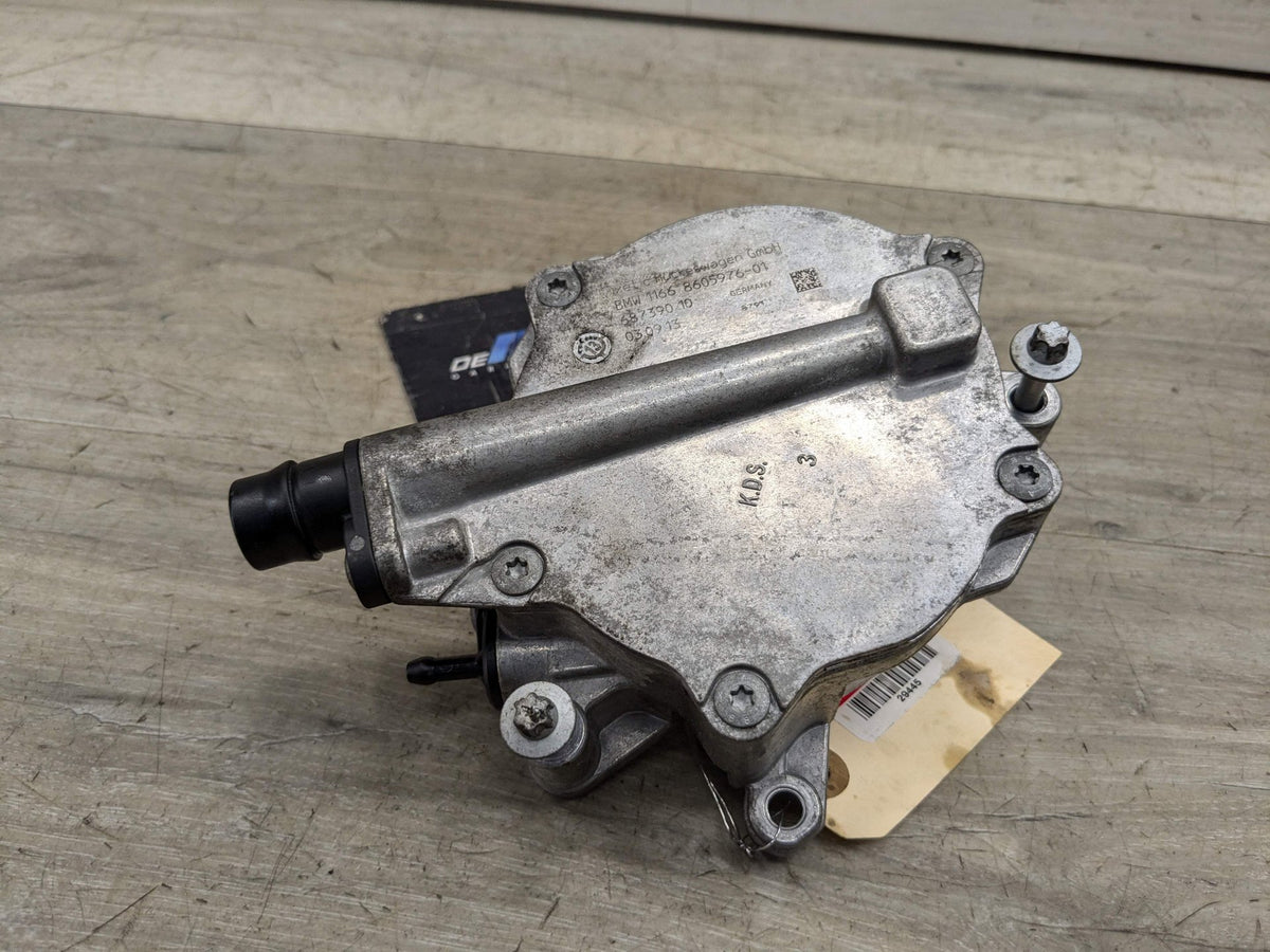 10-19 OEM BMW F10 F12 550 650 750 M5 M6 X5 X6 F86 Engine N63 S63 Vacuum Pump