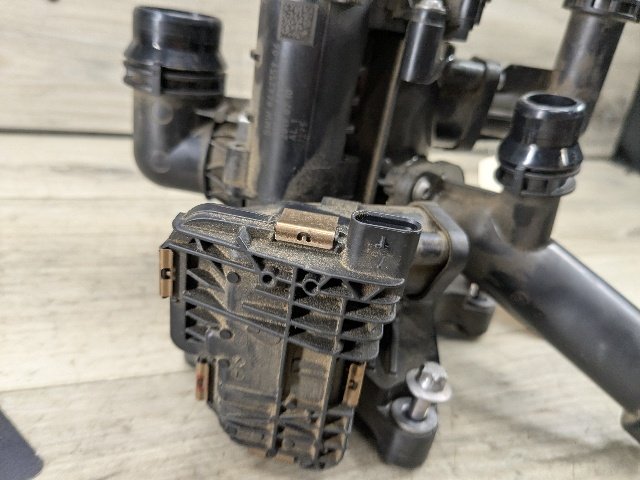OEM BMW G01 G05 G07 G20 G22 G23 G26 G30 G42 Engine B58 Heat Management Module