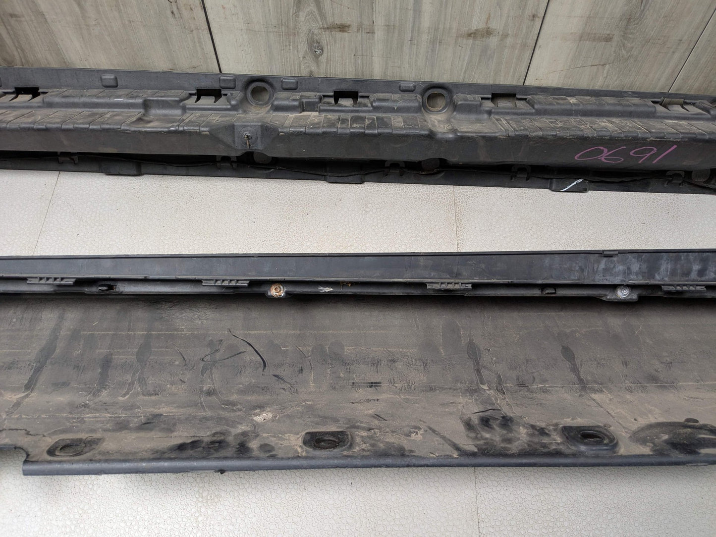 OEM BMW F15 X5 Left Driver Running Step Board Side Skirt Rocker Panel w Bracket