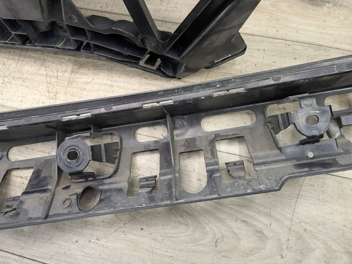 19-22 OEM BMW G20 M SPORT Rear Right Passenger Bumper Support Bracket Mount PAIR