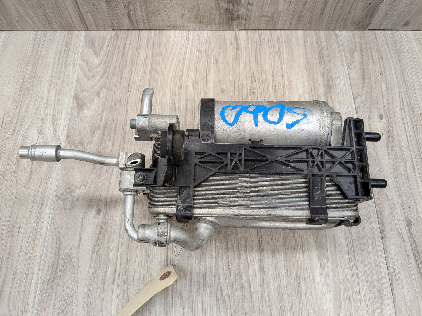 2019 BMW 330i G20 Condenser w/ Dryer 6805342 OEM BMW G20 G22 G23 G26 G29 G42 AC Condenser Air Conditioning Radiator Drier