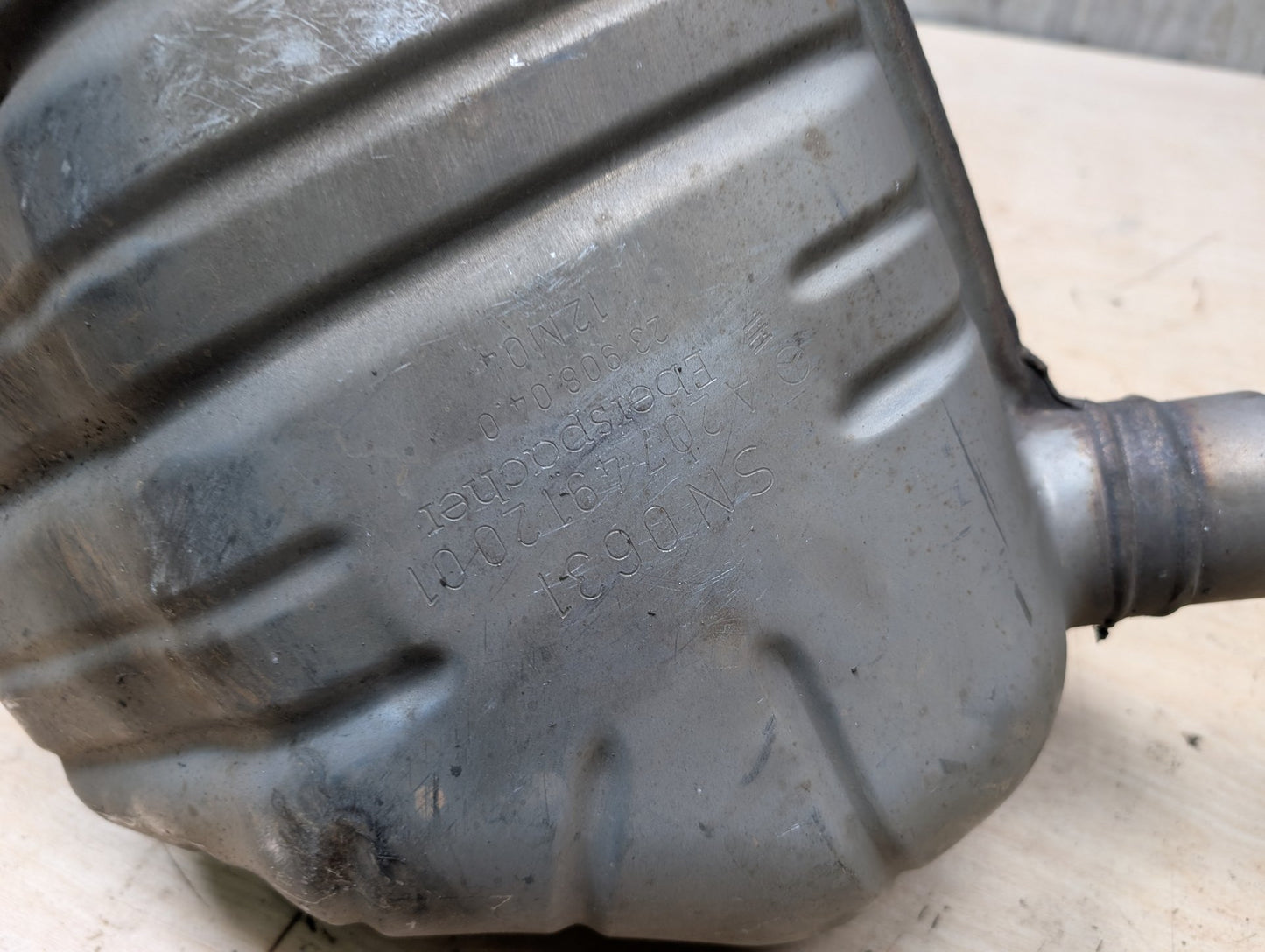 OEM MERCEDES A207 W207 E550 Rear Right Passenger Exhaust Muffler