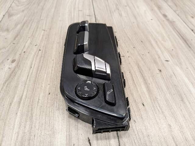 OEM BMW F90 G12 G30 530 540 M550 M5 Front Left Driver Seat Adjust Control Switch