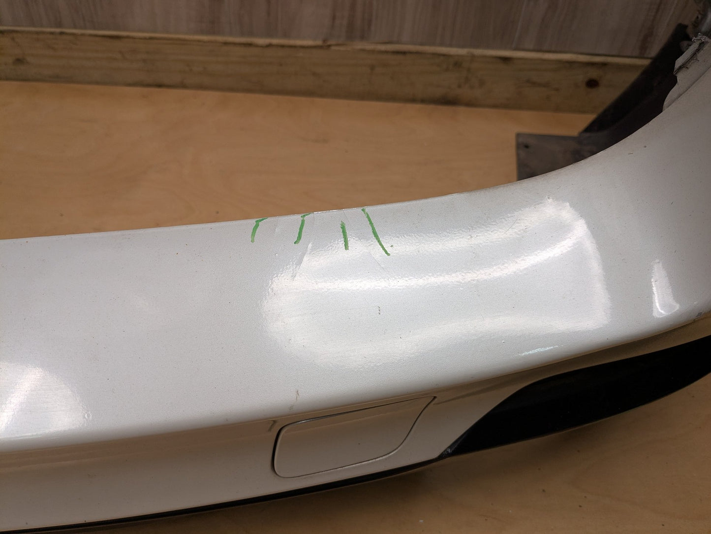 *14-18 OEM BMW F15 X5 Rear Bumper Cover PDC Holes w/ Diffuser N55 N57 White A96 MINERALWEISS METALLIC (A96)