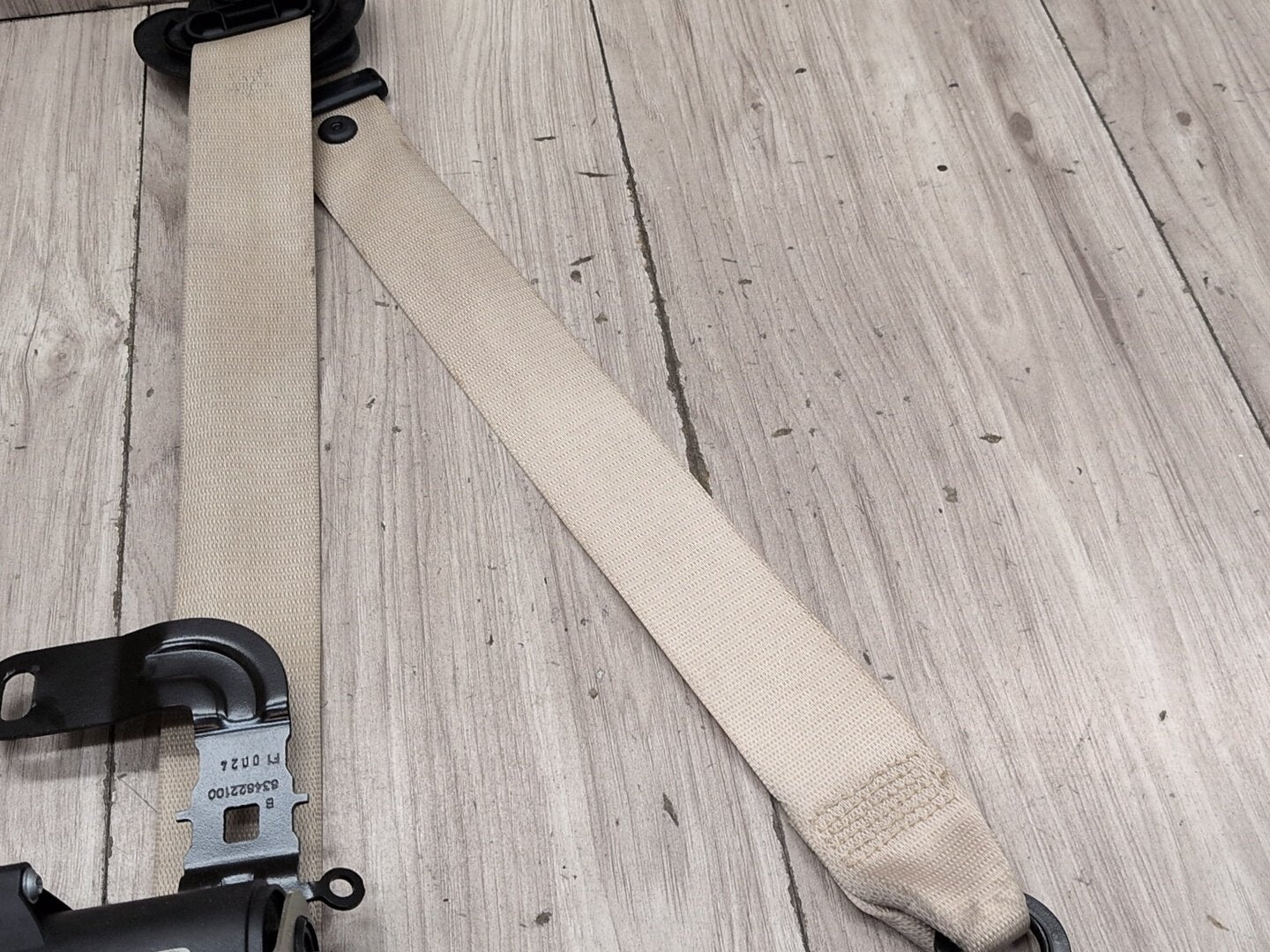 2019-2026 BMW 330i G20 Front Right Passenger Seatbelt Seat Belt Retractor 7496306