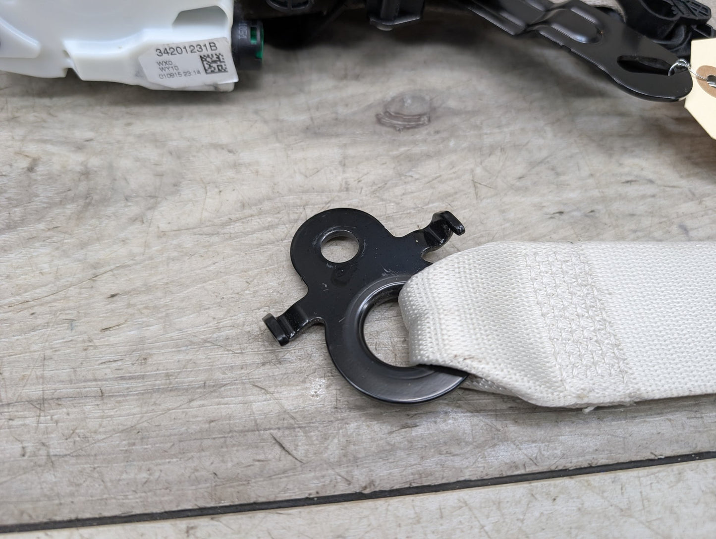 2016 BMW 750Li G12 Front Left Driver Seatbelt Seat Belt Retractor 7402431