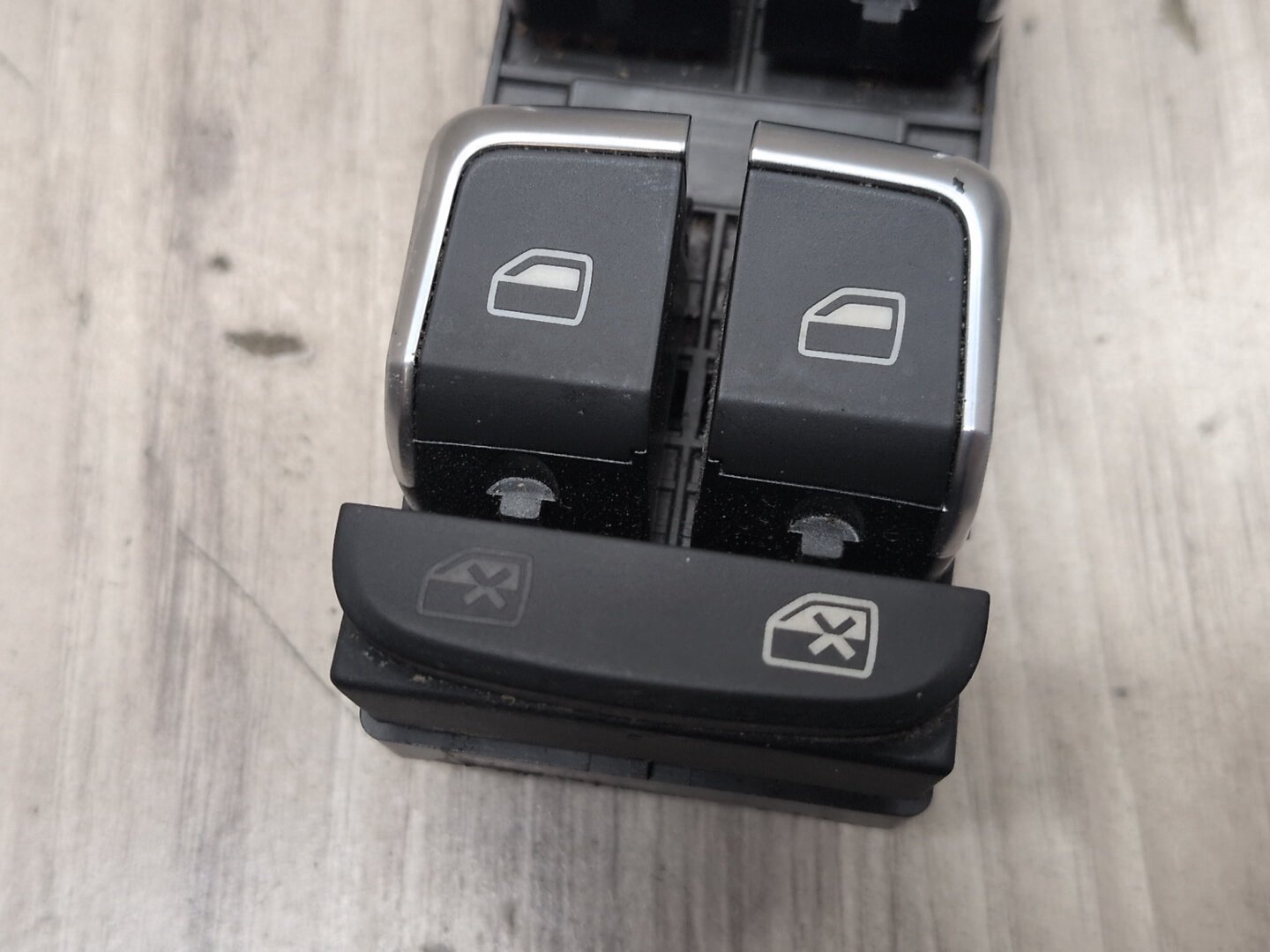 2015-2018 Audi Q3 8U Front Left Driver Door Master Window Switch 8U0959851