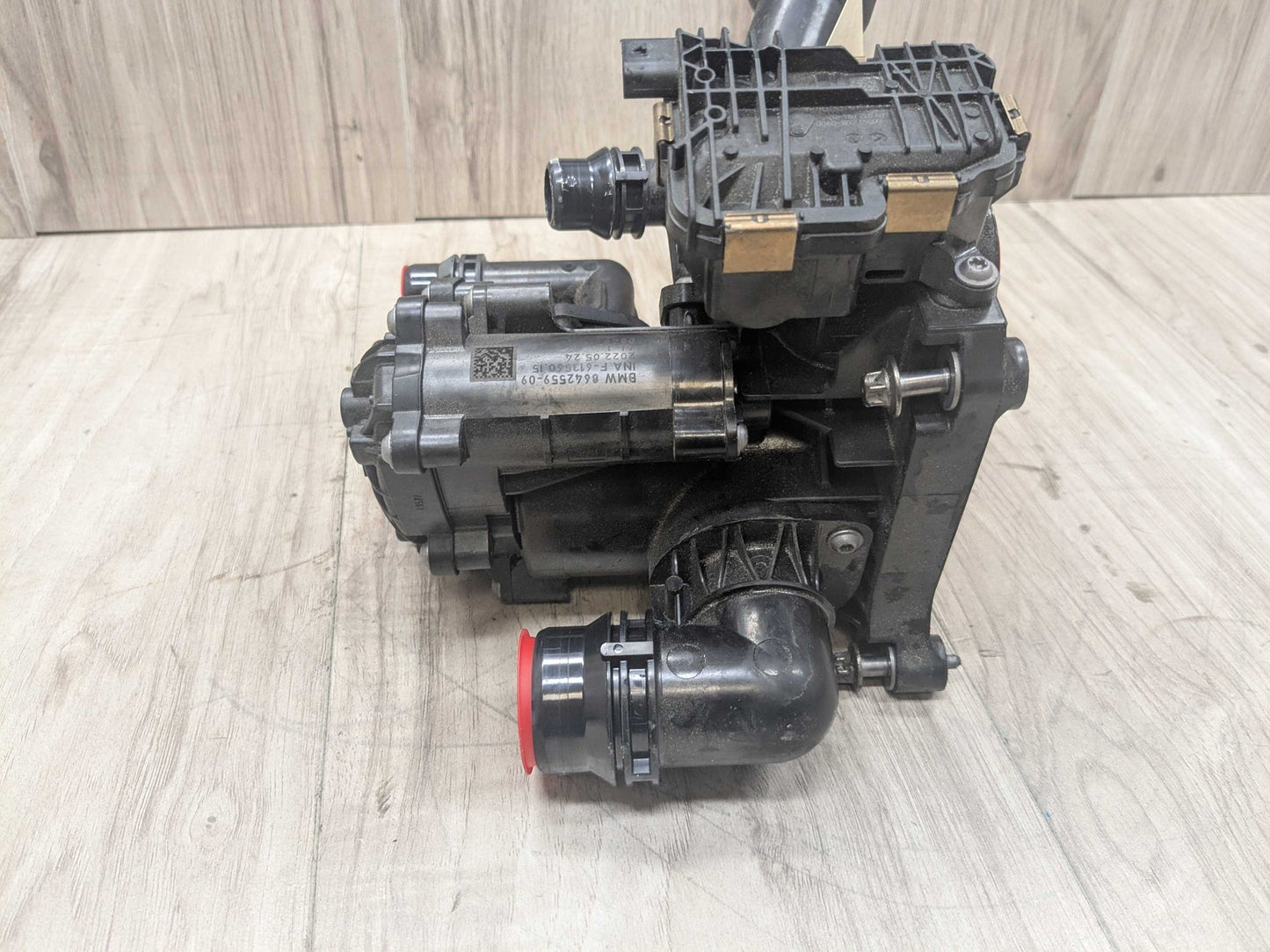 OEM BMW G01 G05 G20 G30 G42 M340 M440 Engine B58C Heat Management Module 8642559