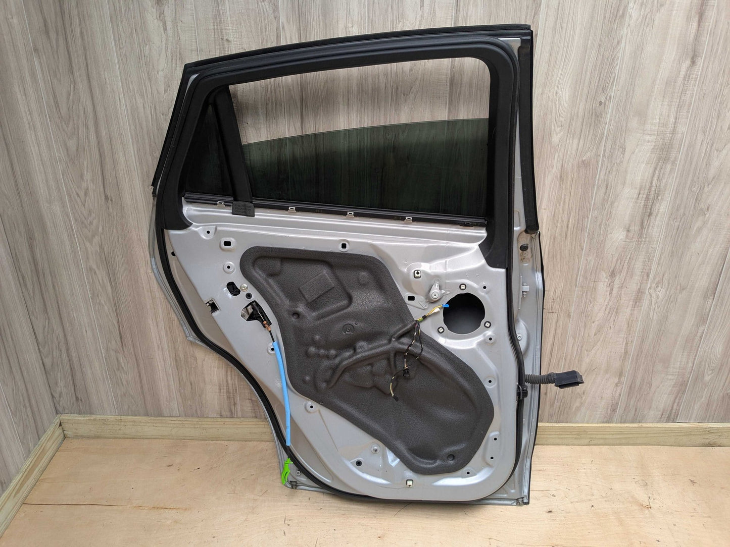 15-19 OEM BMW F16 X6 F86 X6M Rear Left Driver Door Shell Panel Silver A83 Silver GLACIERSILBER METALLIC (A83)