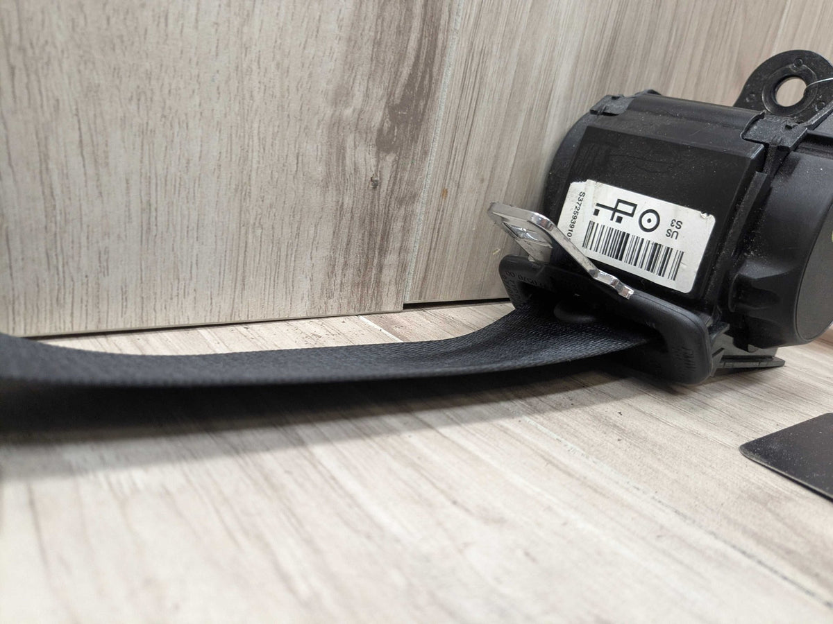 OEM BMW F22 F32 F36 F82 F87 M4 REAR Left Right Upper Seat Belt Retractor Black