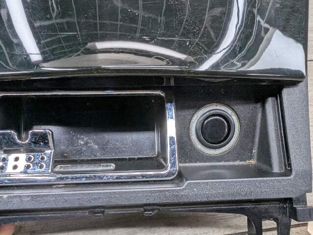 OEM Mercedes W204 W207 E350 E550 Front Center Console Ashtray Storage Compartment