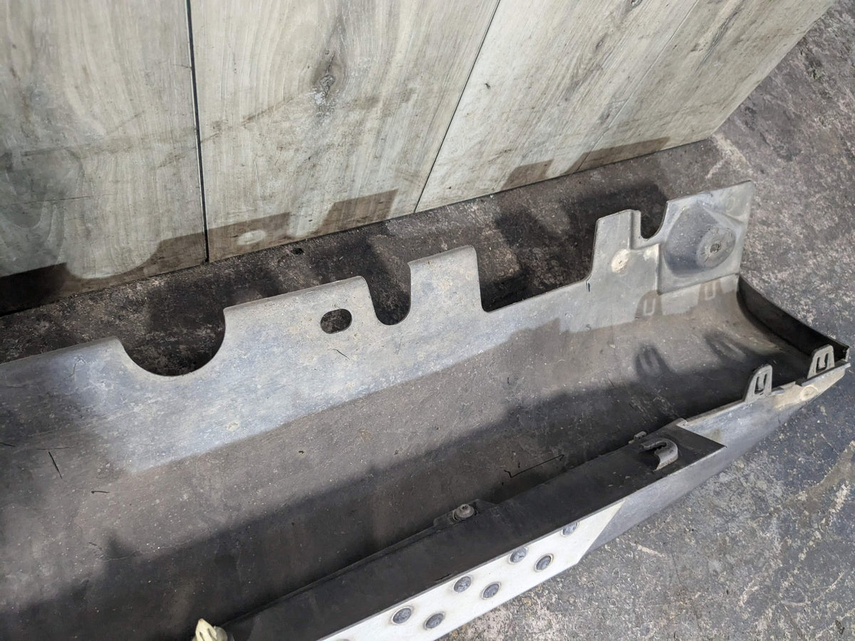 22009 BMW X5 X5 E70- Left Driver Side Skirt Rocker Panel