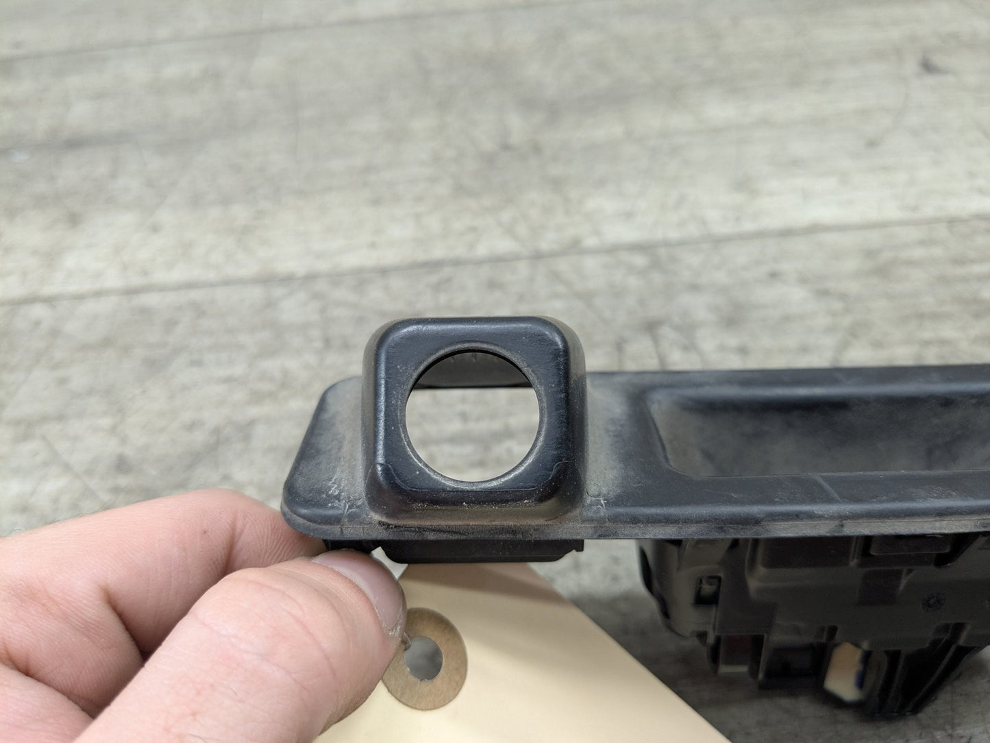 OEM BMW G30 530 540 M550 M5 X5 Rear View Camera Trunk Lid Handle Push Button