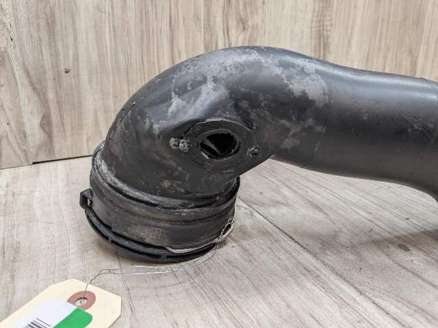 08-13 OEM BMW E88 E90 E92 E93 135 335 Engine Turbo Air Duct