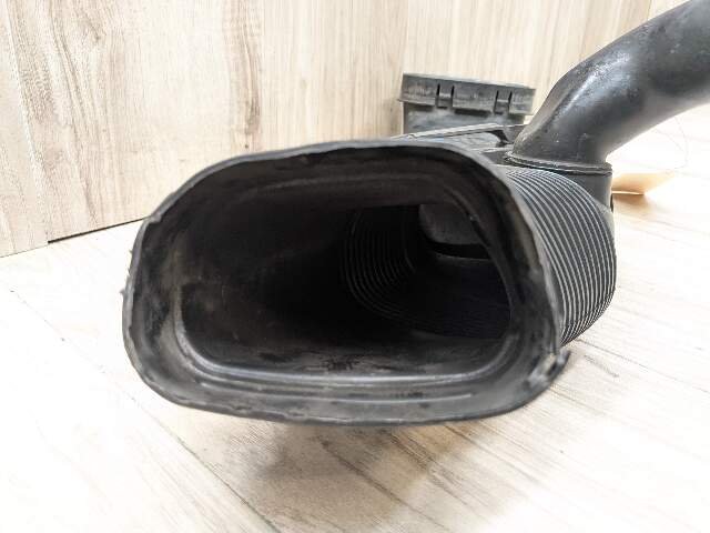 07-10 OEM BMW E70 X5 Engine N52N Air Intake Cleaner Duct Tube Pipe Hose
