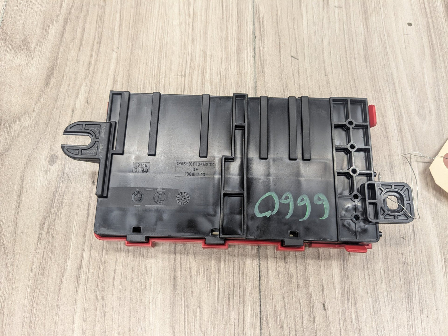 OEM BMW G11 G12 G14 G15 G16 G30 B+ Junction Terminal Power Relay Fuse Box