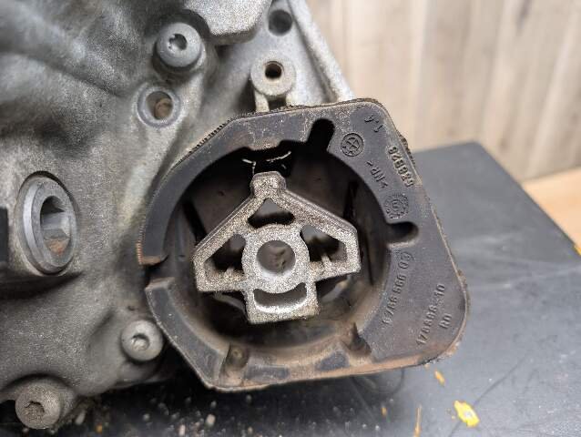 2016 BMW 340i Transmission Transfer Case 180851k 8643150
