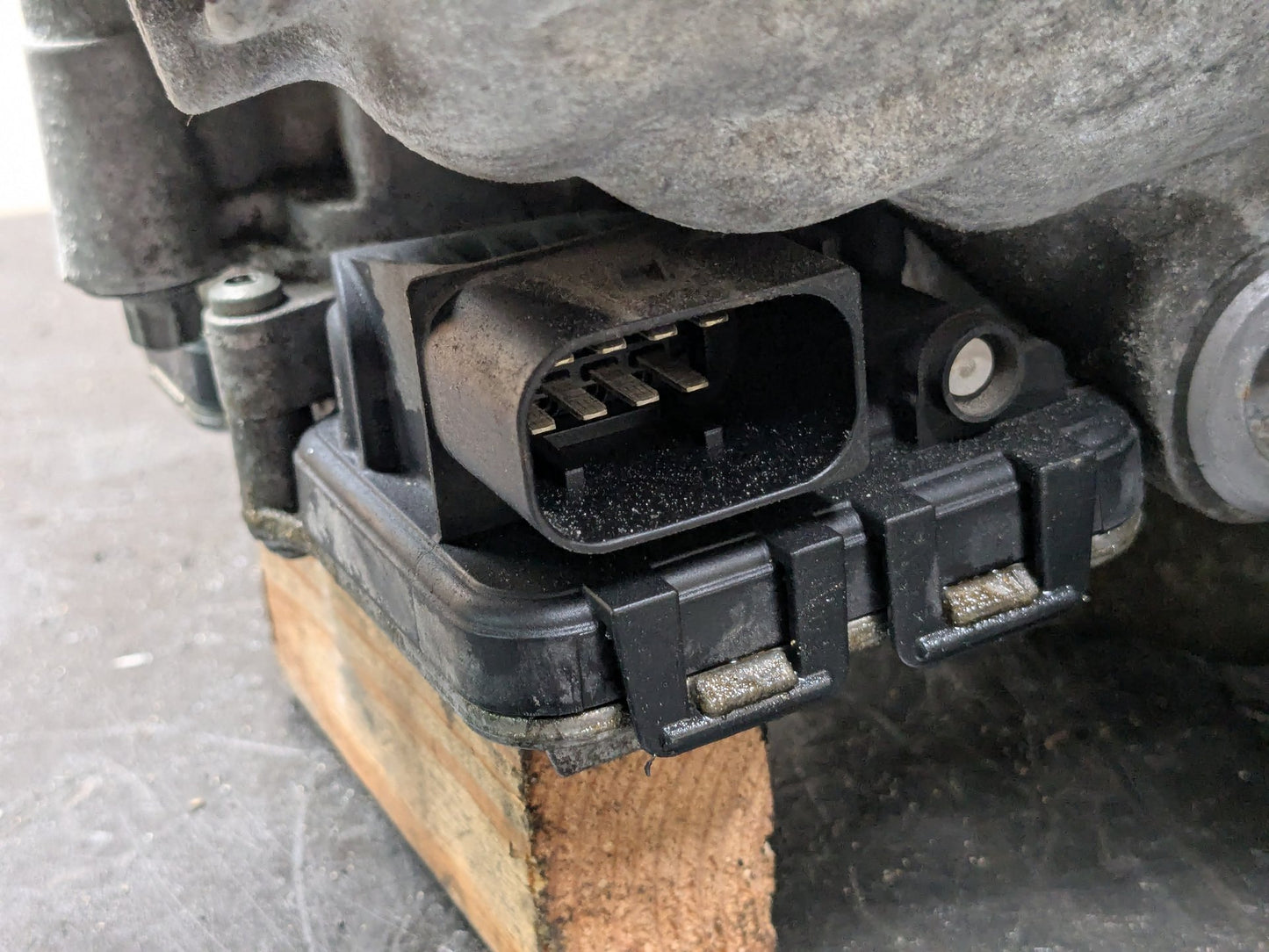 2014 BMW 320i Transmission Transfer Case 163370k 7505374