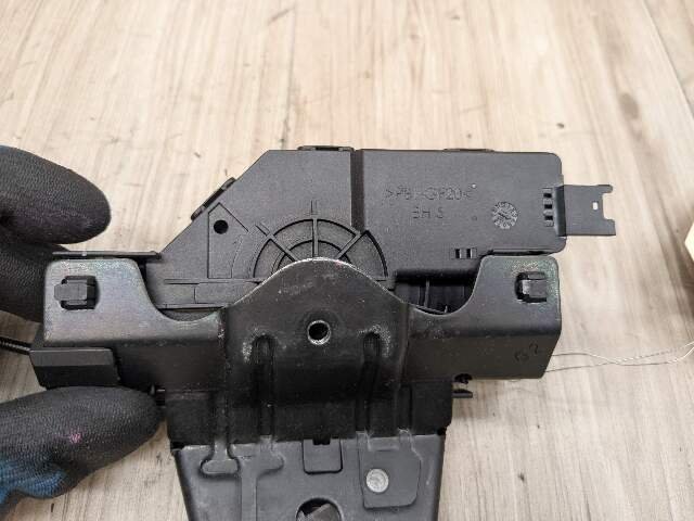 2011 BMW 135i E88 Liftgate Trunk Lid Liftgate Lock Latch Actuator 7840617