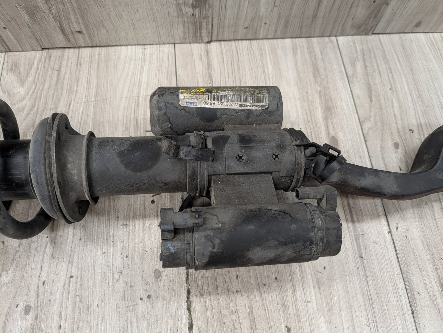 2015-2021 Mercedes-Benz C43 W205 Front Right Passenger Spring Strut Shock Absorber A2053209030