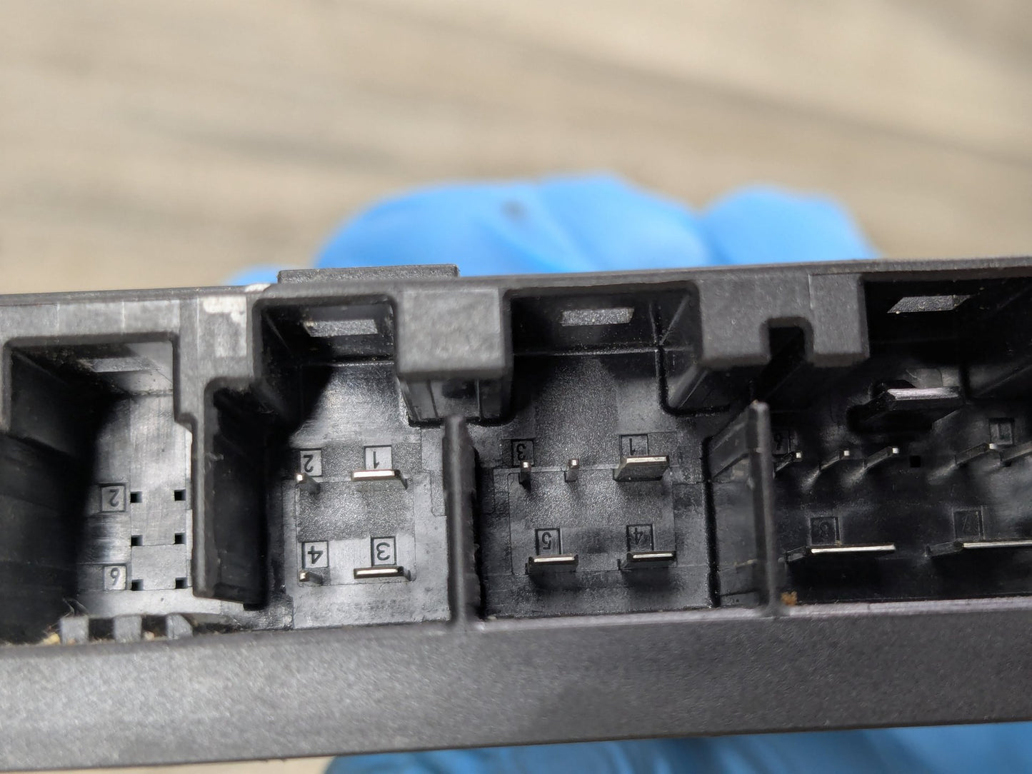 2011-2016 BMW 528i F10- Front Seat Control Module PN: 9280915