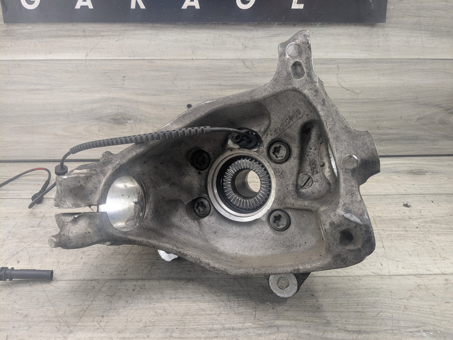 OEM BMW G20 G22 G23 330 M340 FRONT Left Driver Hub Spindle Knuckle Bearing AWD