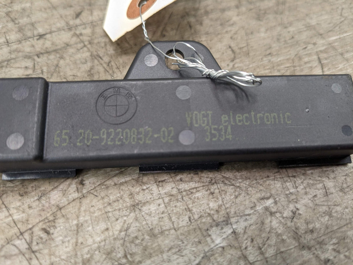 OEM BMW F10 F22 F30 F32 F33 M3 M4 Comfort Access Keyless Entry Antenna Module