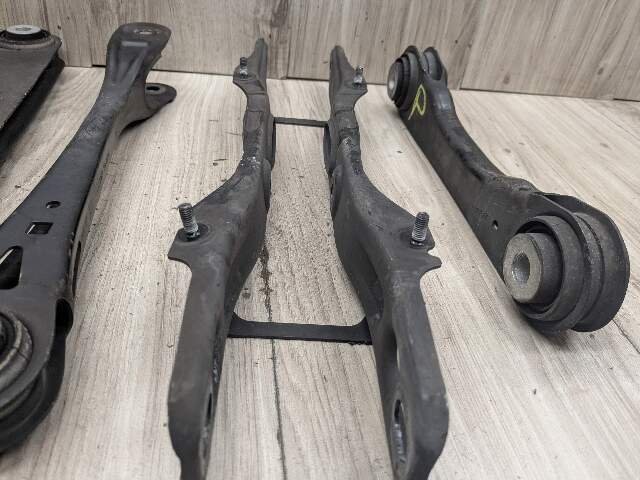 2017 - 2023 BMW M550i G30 Rear Right Passenger Control Arms SET 6870536 N63B44O2