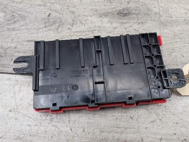 OEM BMW G11 G12 G14 G15 G16 G30 B+ Junction Terminal Power Relay Fuse Box