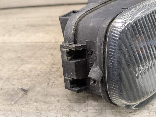 1996 - 2003 BMW Z3 E36 Front Left Driver Bumper Fog Lamp Light 8377941 M54B25O0