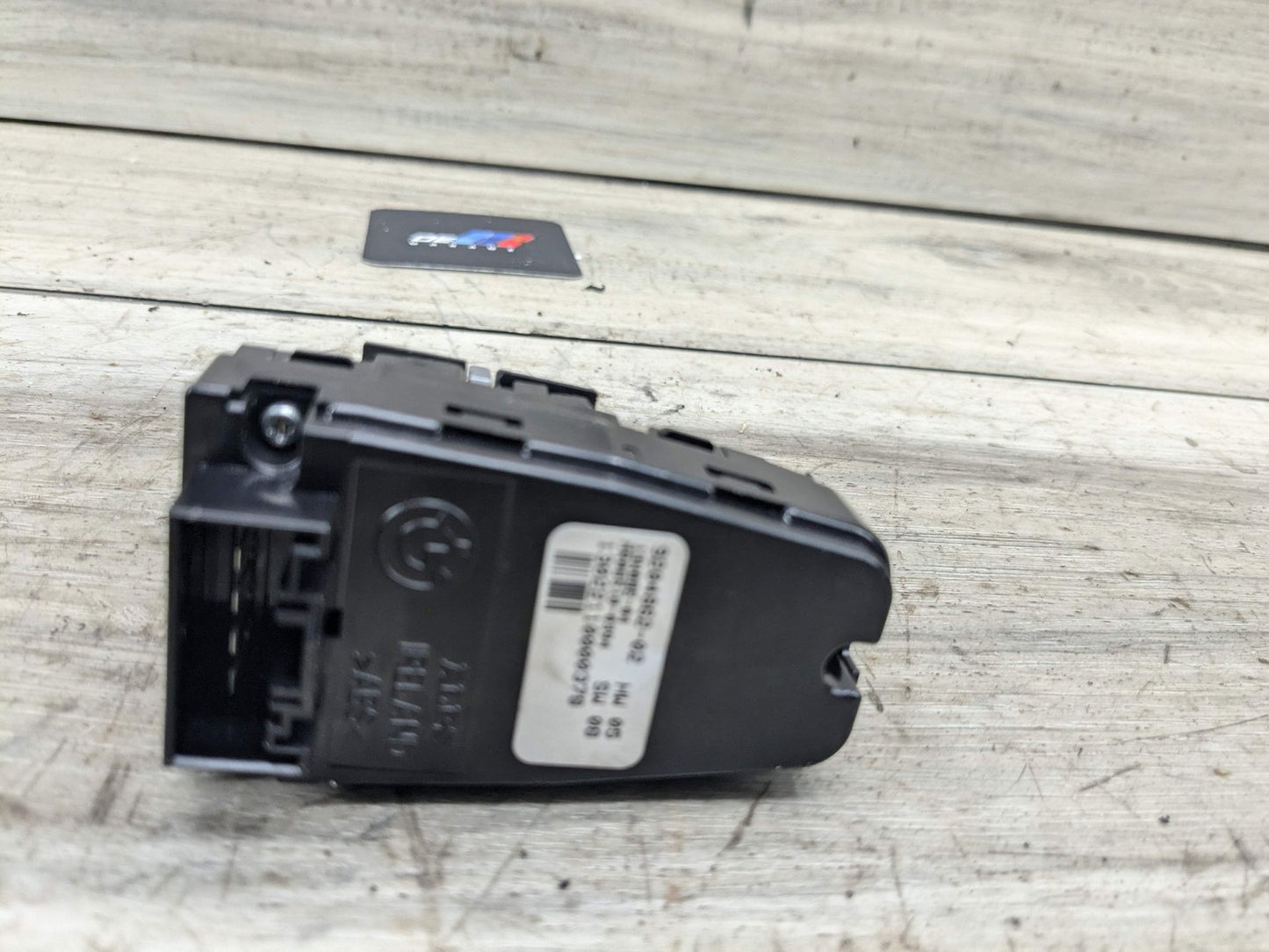 10-18 BMW F01 F02 F06 F07 Rear Window Regulator Sun Shade Control Switch