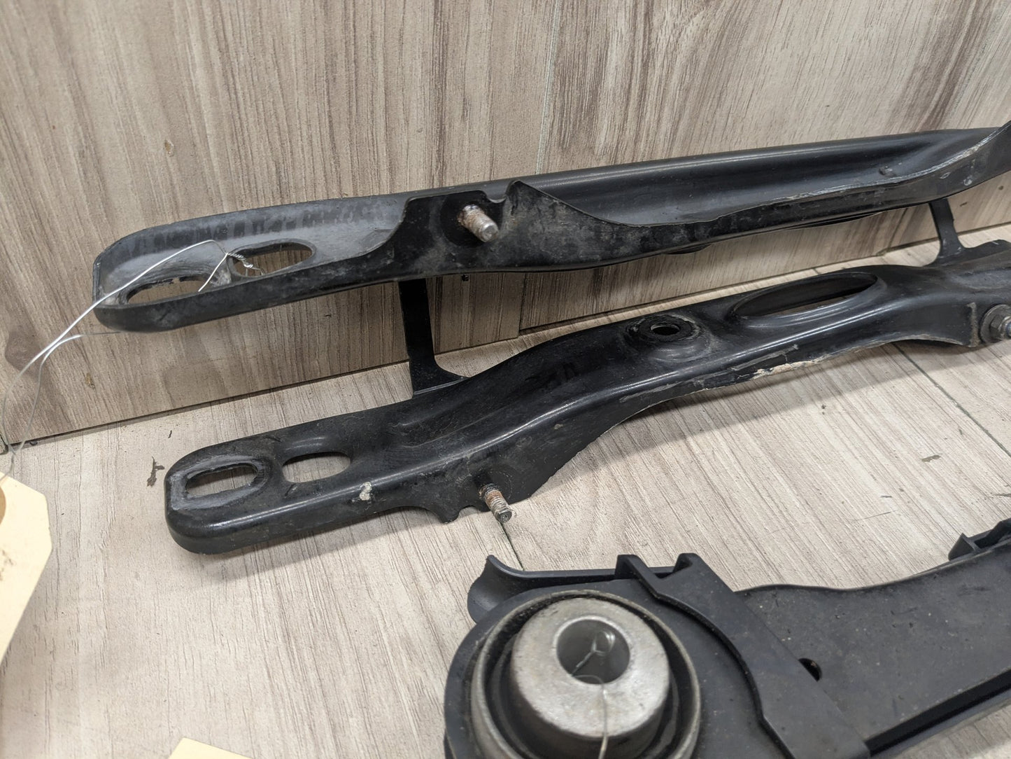 2020 BMW 740i G12 Rear Right Passenger Control Arms SET 6883340 OEM BMW G12 G14 G15 G16 G30 Rear Right Passenger Upper Lower Control Arm SET