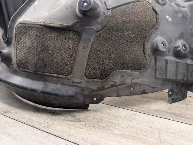 OEM BMW G30 530 540 M550 M SPORT Front Left Driver Fender Liner Splash Shield