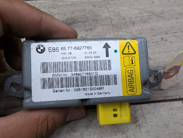 03-05 OEM BMW E85 Z4 Front Right Passenger Door Airbag Impact Sensor Control Module