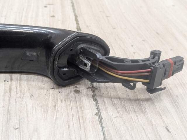 2020 - 2024 BMW X3 F97 Front Left Driver Exterior Door Handle w/ Comfort Access 8492067 S58