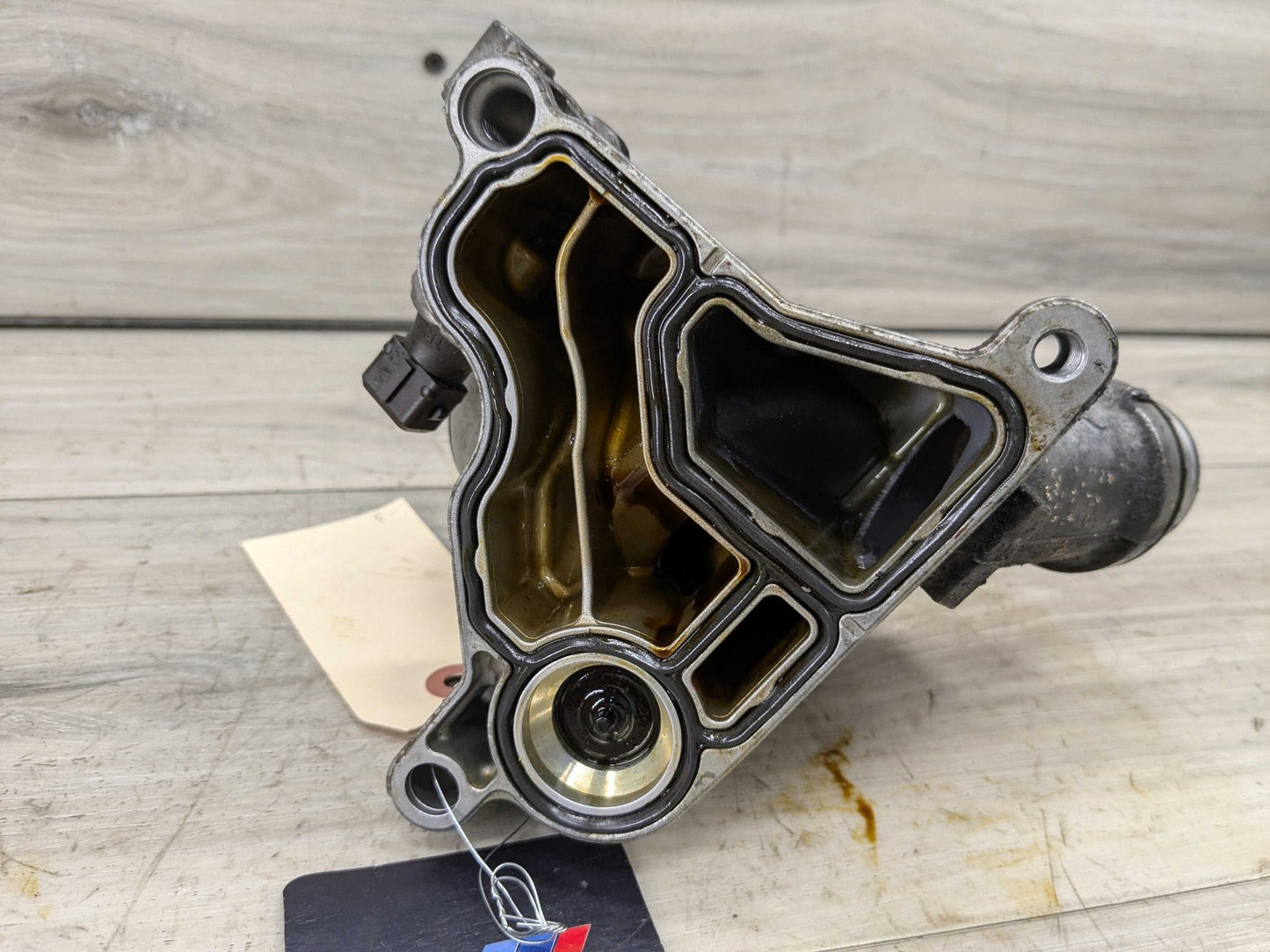 2011 BMW 328i E90 Engine Motor Oil Filter Cooler Housing 7533067