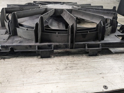 2018 BMW 540i G30 Radiator Fan Shroud Housing w/ Motor 8677740 600W