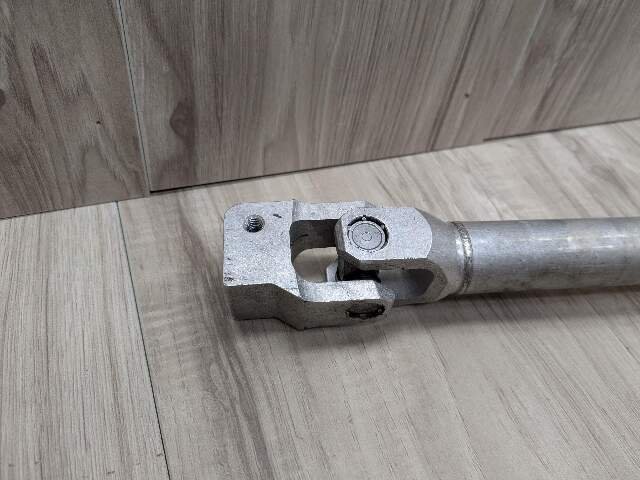 OEM BMW G20 G22 G23 G42 330 M340 430 M440 Steering Column Lower Joint Shaft