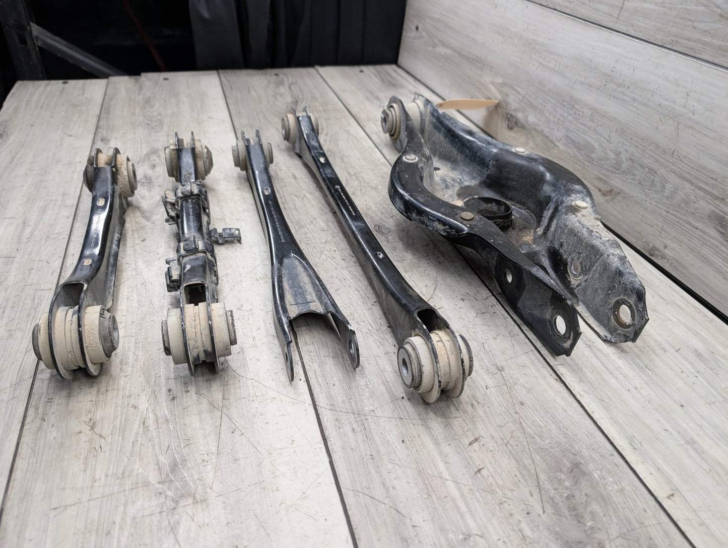 2011-2016 BMW 335i F30 Rear Right Passenger Control Arms SET 6792540 OEM BMW F22 F23 F30 F32 F33 F36 Rear Right Passenger Upper Lower Control Arm SET