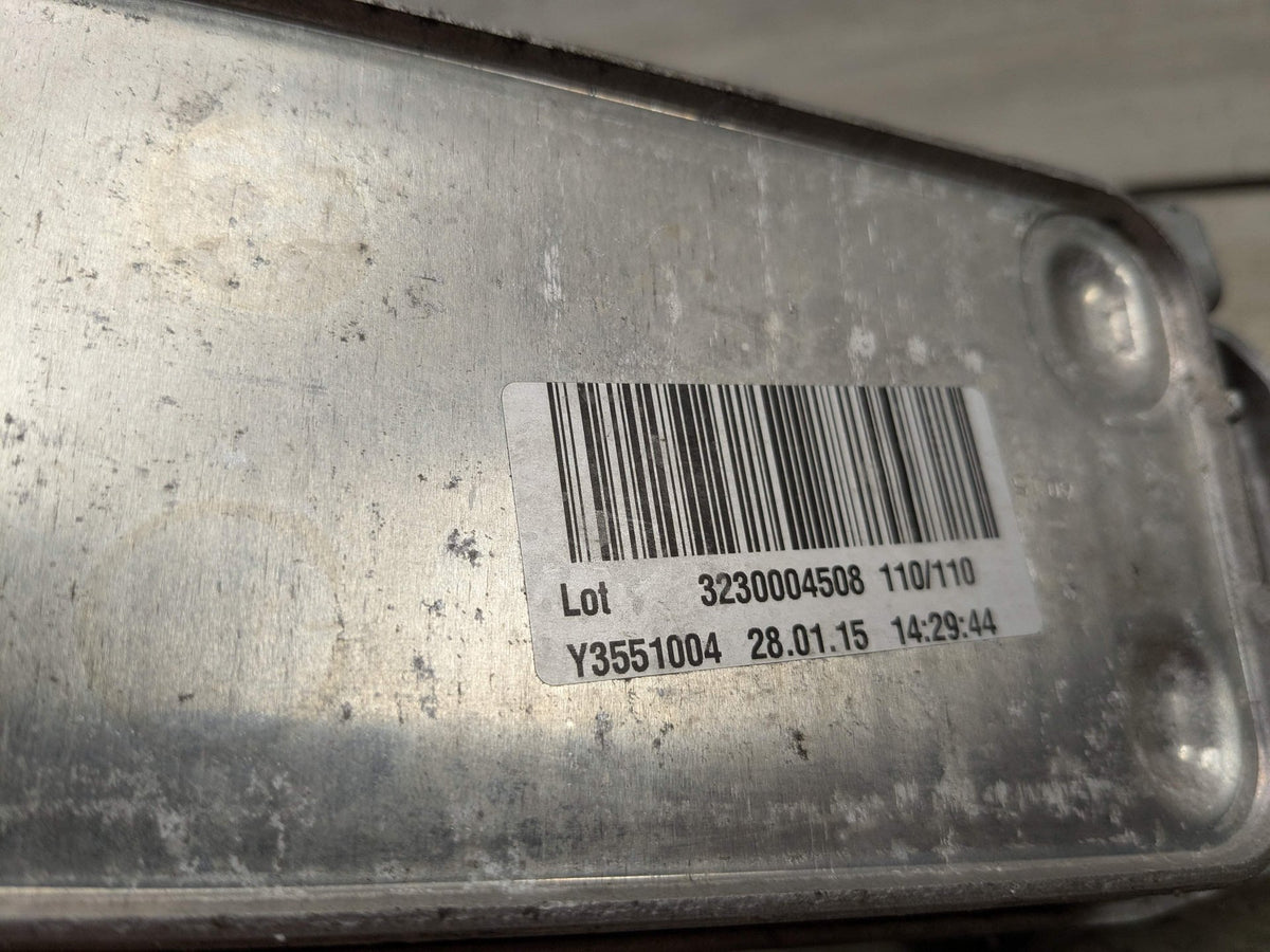 10-17 OEM BMW F10 535 N55 Engine Oil Cooler Heat Exchanger BEHR