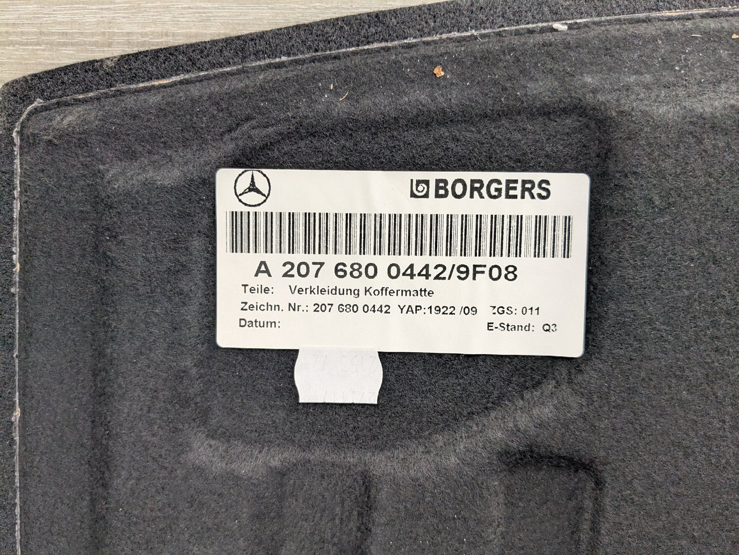 2013 Mercedes-Benz E550 E-Class A207- Rear Trunk Cargo Floor Carpet Spare Tire Cover PN: 0