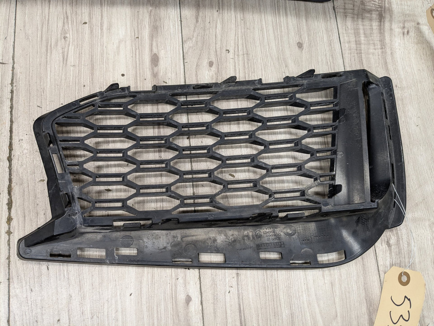 2017-2023 BMW M550i G30 Front Left Right Center Bumper Cover Grilles SET 8064931 17-20 OEM BMW G30 Front Bumper Lower Center Left Right Driver Passenger Grille Trim Black