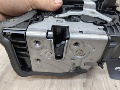 2016 BMW 750i G12 Rear Left Driver Door Latch Lock Actuator w/ Soft Close 2581897 16-22 OEM BMW G11 G12 REAR LEFT DRIVER Side Door Lock Latch Actuator SOFT CLOSE