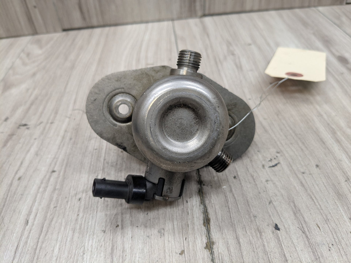 16-20 OEM BMW G11 G12 750 G30 M550 Engine N63R HPFP High Pressure Fuel Pump 5-8
