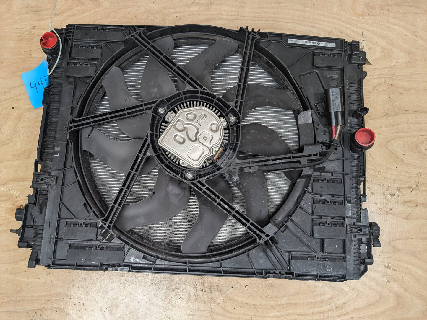 19-22 OEM BMW G20 iX 330i B46 Radiator Condenser Cooling Fan Assembly 600W