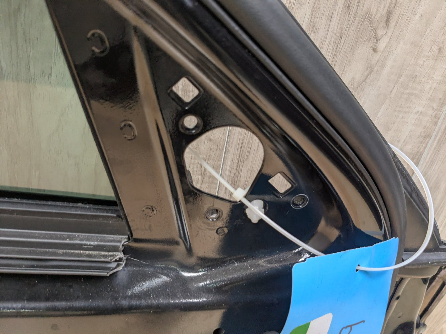 10-16 OEM Mercedes W212 E350 E400 E550 Front Left Driver Door Shell Panel Black 197 (Obsidian black- Metallic finish)