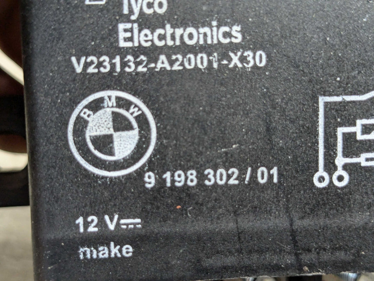 OEM BMW F10 F13 F02 F30 F32 F80 F82 F85 M3 M4 M6 Cooling Fan Relay Control 130A
