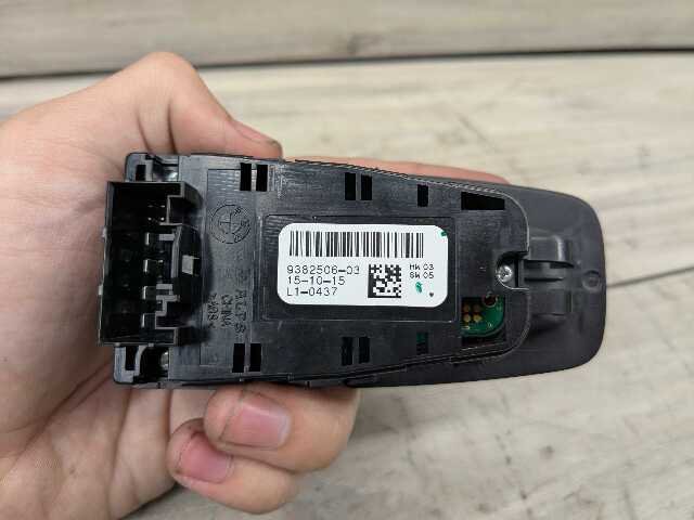 16-19 OEM BMW G12 740 750 M760 Rear Left Right Window Door Sun Shade Switch