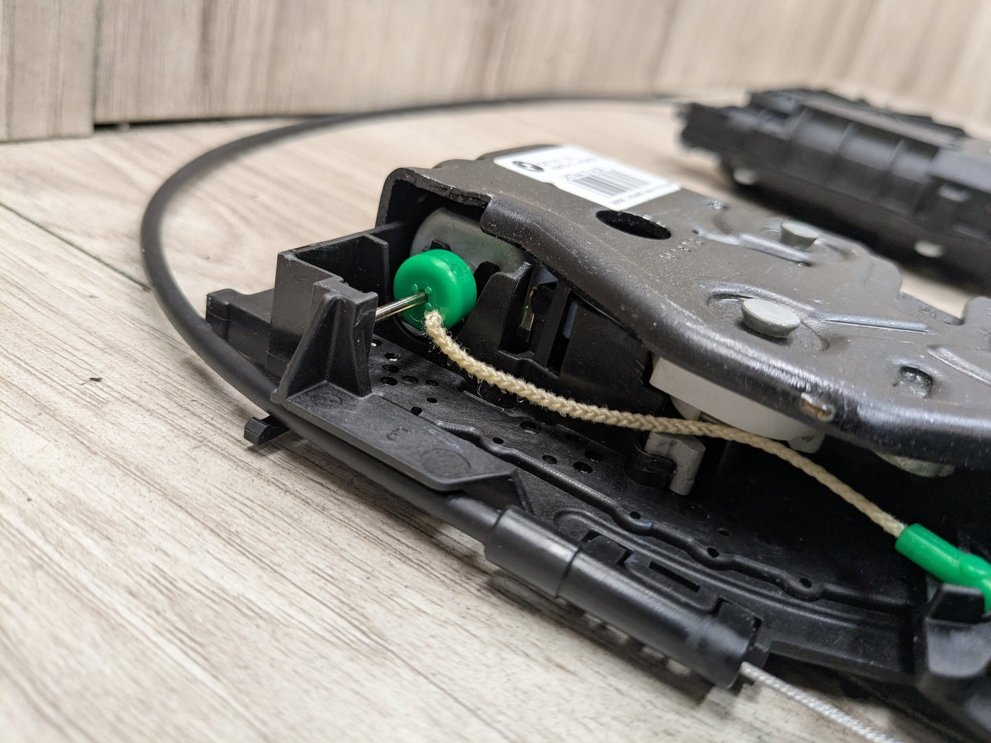 2020 BMW 740i G12 Liftgate Trunk Lid Liftgate Lock Latch Actuators SET 7441014 OEM BMW F90 F97 G01 G12 G22 G30 X3 M5 Trunk Lid Actuator Latch Lock System SET